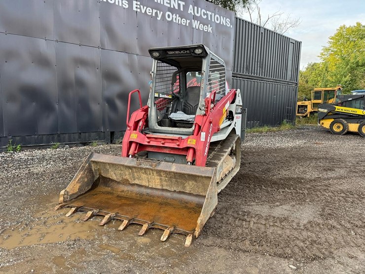 2020-takeuchi-tl8-image-8