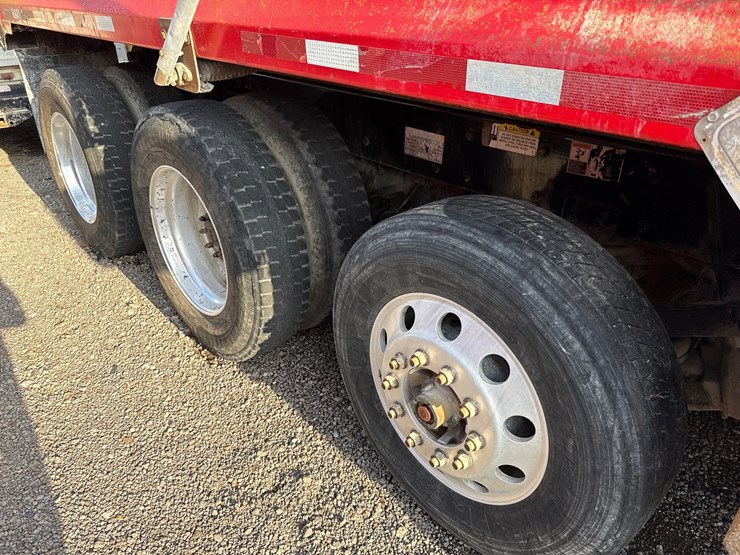 2017-kenworth-t880-image-6