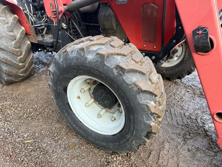 massey-ferguson-451-image-11