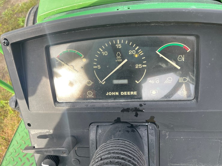 john-deere-6405-image-26