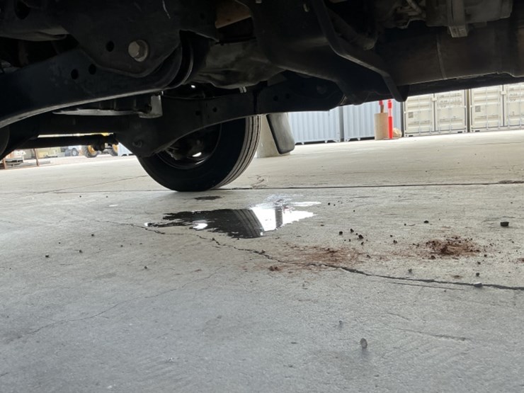 2016-ford-f550-image-26