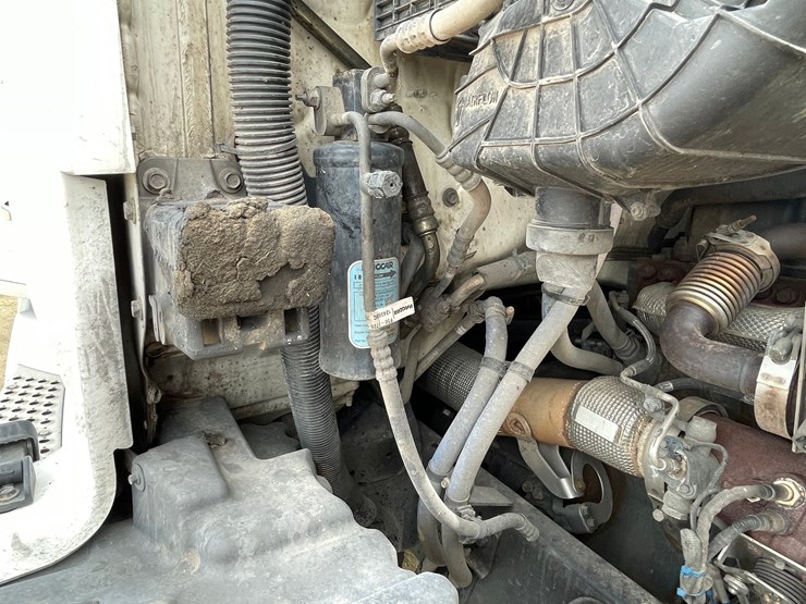 2017-kenworth-t680-image-80