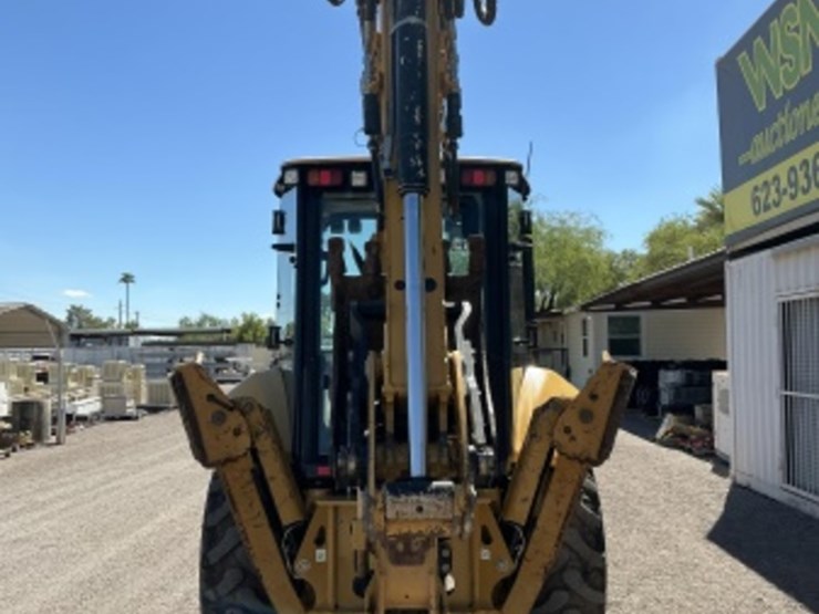 2019-caterpillar-420f2-it-image-6