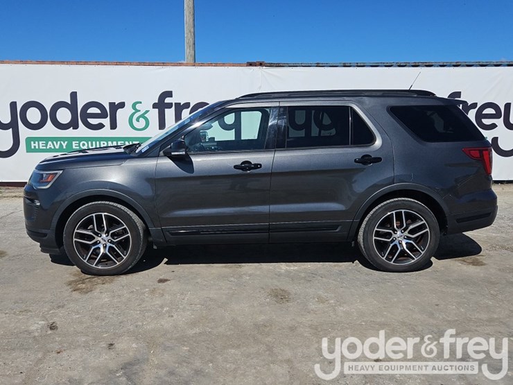 2019-ford-explorer-image-3