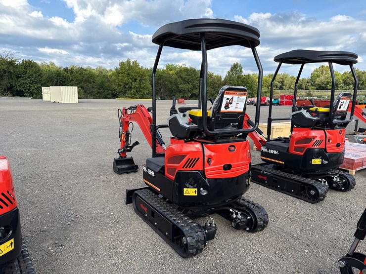 #1072-•-2026-tpm-18hh-mini-excavator-image-7