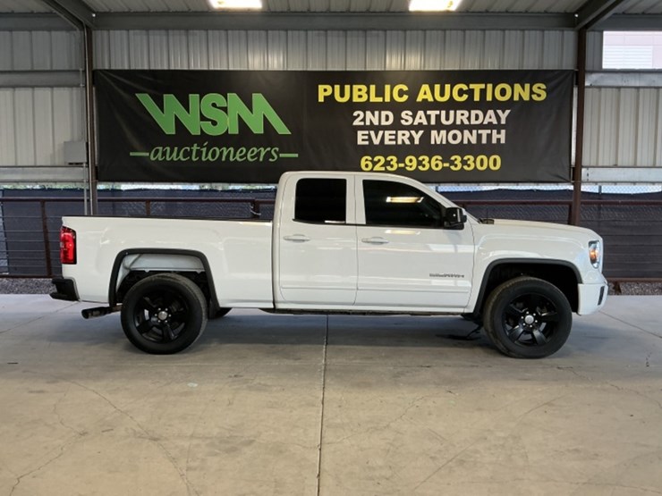 2015-gmc-sierra-1500-image-1