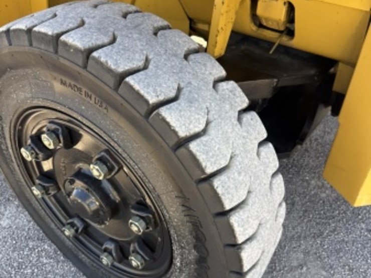 caterpillar-dp115-image-9
