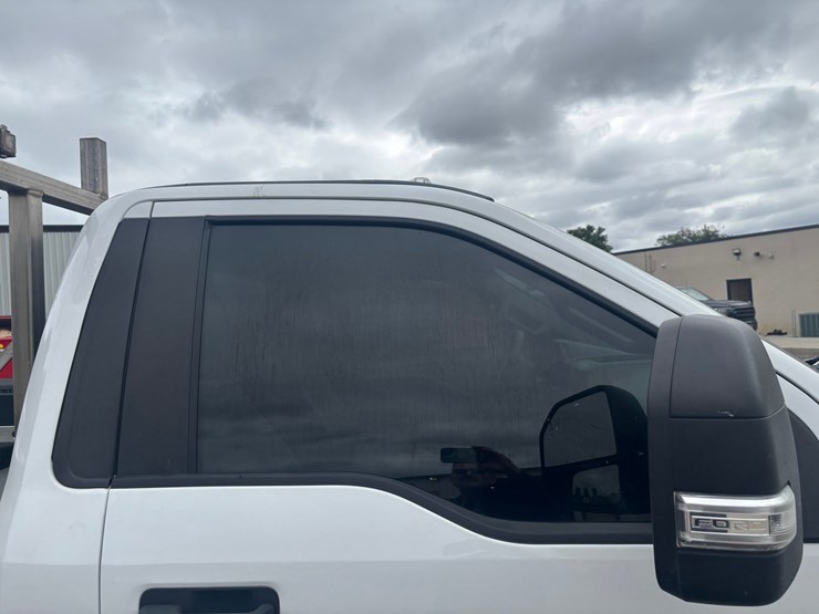 2022-ford-f250-image-23