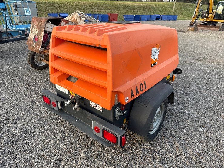 #2070-•-2017-atlas-copco-towable-air-compressor-image-5