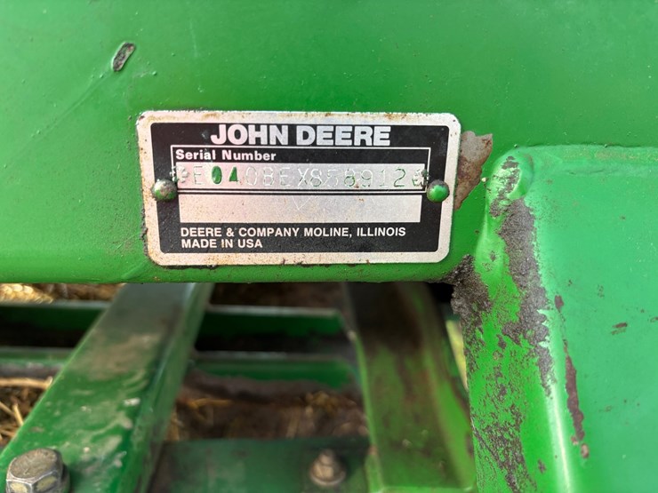 john-deere-338-image-24