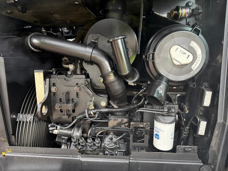 2004-komatsu-d31px-21-image-20
