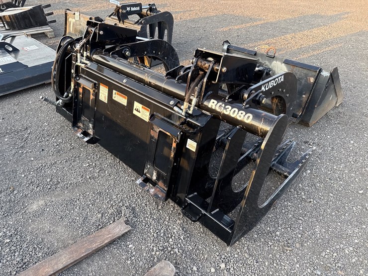 #2012-•-kubota-80"-skid-steer-2-cylinder-grapple-image-3