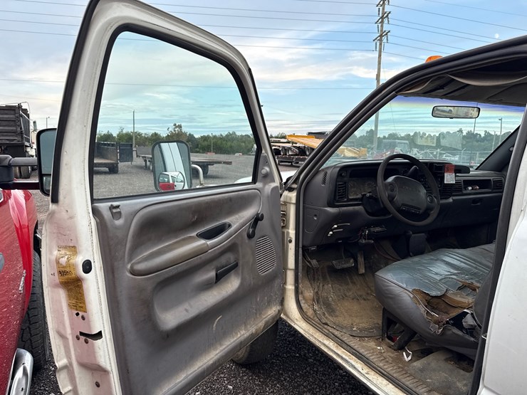 1997-dodge-ram-3500-image-19