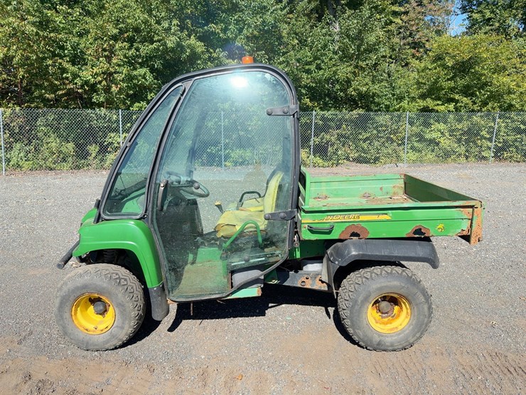 john-deere-gator-image-2