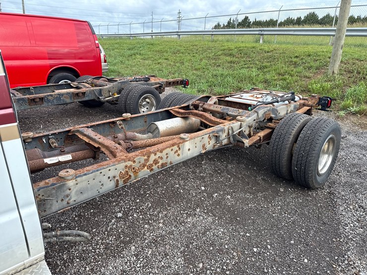 2008-ford-e450-image-11