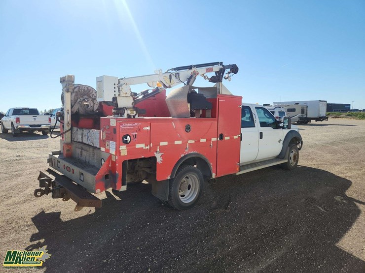 2011-ford-f550-image-4