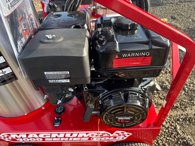 #2059-•-magnum-4000-series-heated-pressure-washer-image-5