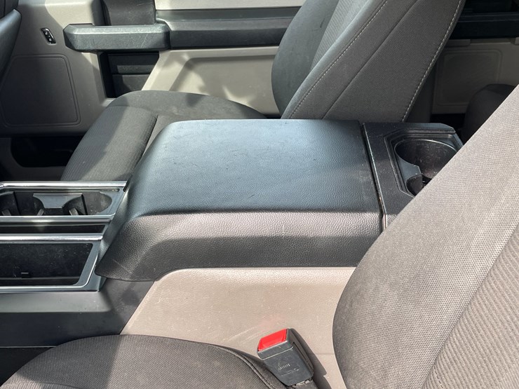 2020-ford-f150-image-51