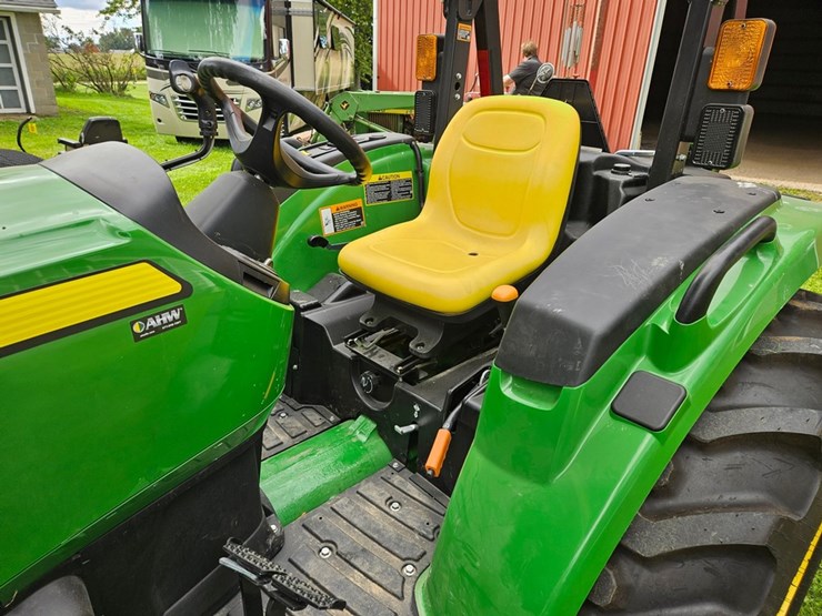 john-deere-4066m-image-39