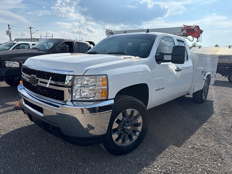 2011-chevrolet-2500-image-1