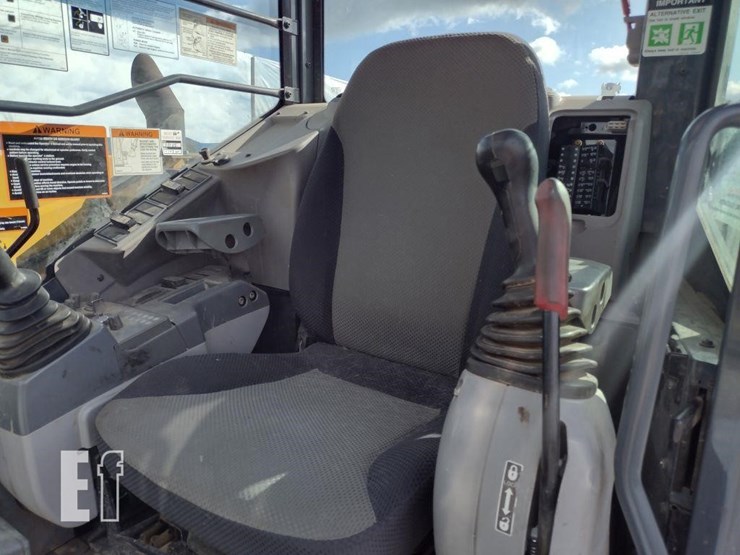 2018-deere-85g-image-10