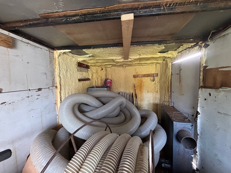 #1320-•-enclosed-cargo-trailer-with-blow-in-insulation-business-equipment-(no-title)-image-21