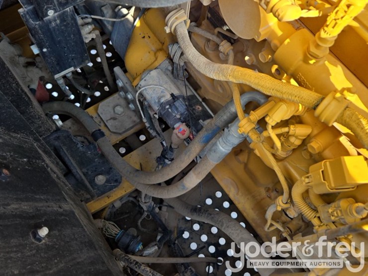 2019-deere-210g-lc-image-66