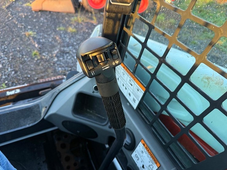 2018-bobcat-s550-image-20