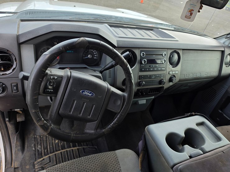 2011-ford-f250-image-19