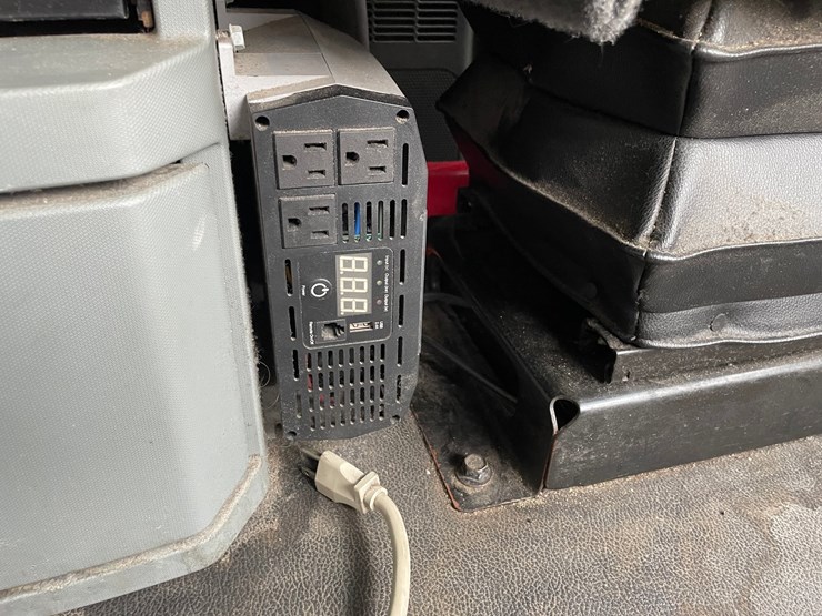 2017-kenworth-t680-image-65