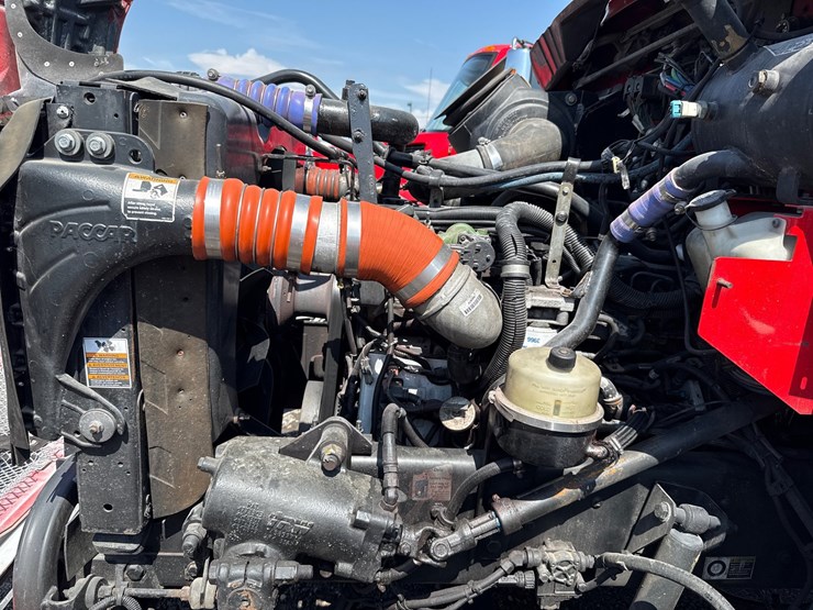 2010-kenworth-t370-image-18