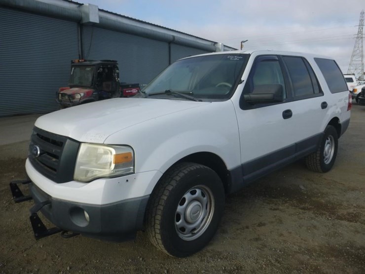 2011-ford-expedition-image-1
