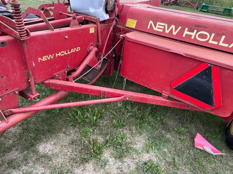 new-holland-hayliner-273-image-19