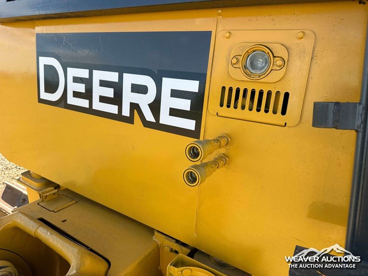 john-deere-8-image-44