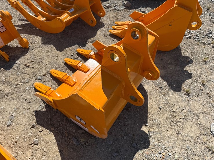 #54-•-giyi-gybk-cat305-excavator-bucket-inv#55146-image-2