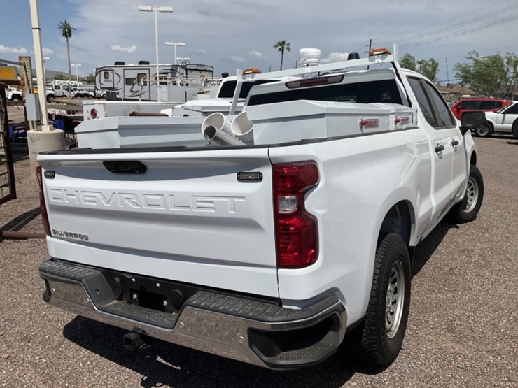 2025-chevrolet-silverado-1500-image-4