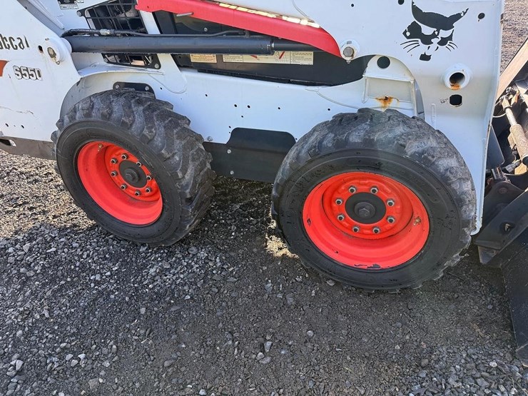 2018-bobcat-s550-image-12