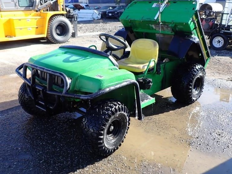 2012-john-deere-gator-image-1