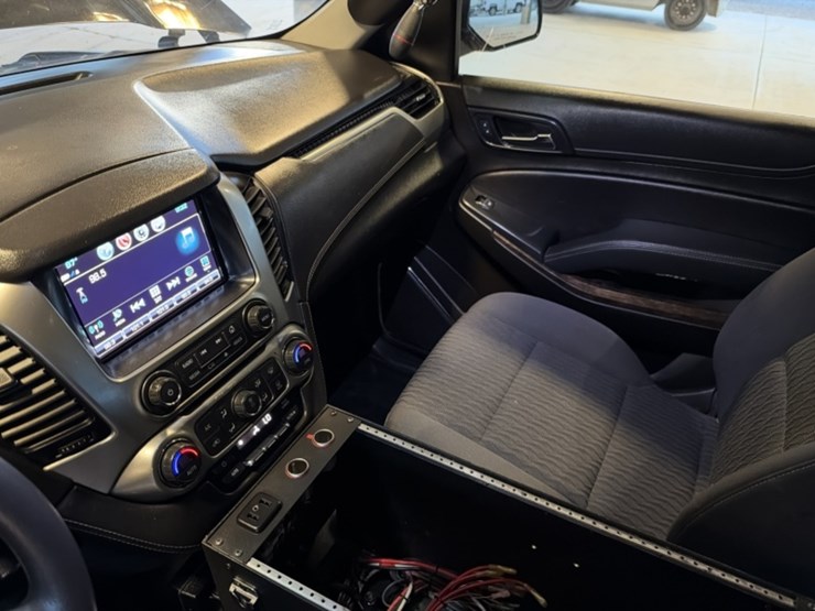 2019-chevrolet-tahoe-image-22