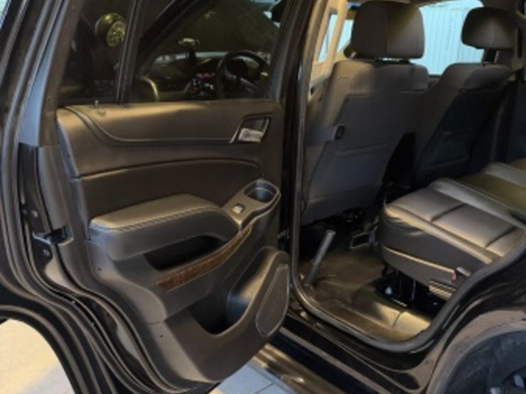 2019-chevrolet-tahoe-image-28