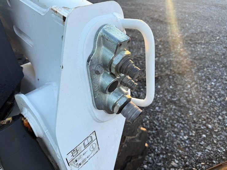 2018-bobcat-s550-image-11