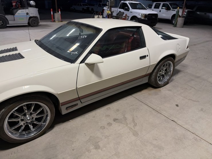 1986-chevrolet-camaro-coupe-image-5
