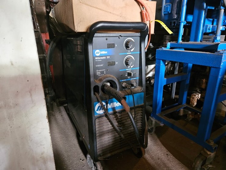 #8712-•-miller-millermatic-251-welder-image-1