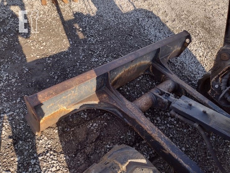 2011-hitachi-zx35u-3-image-17