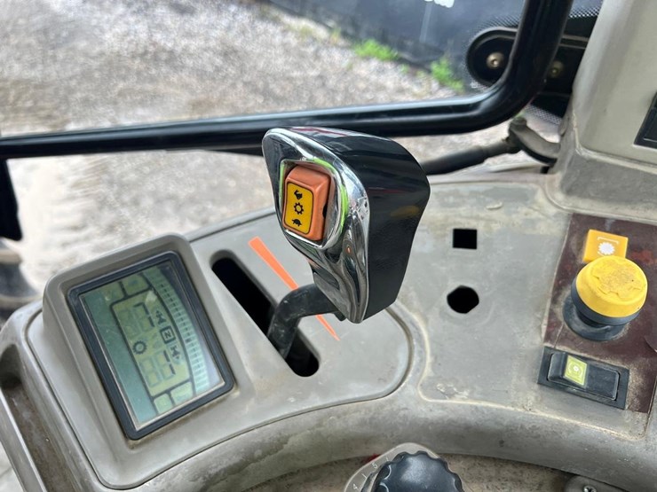 case-ih-mxm175-image-27