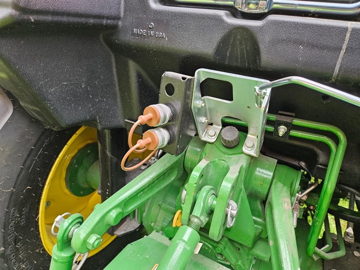 john-deere-4066m-image-17