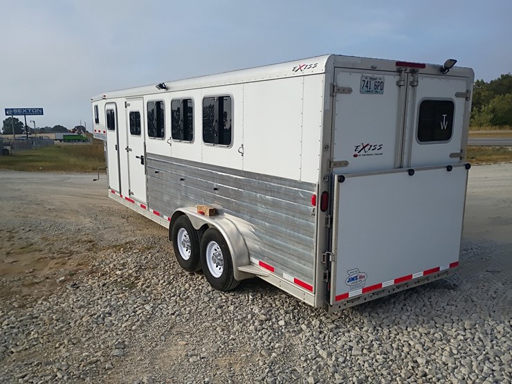 2012-custom-trailer-image-5