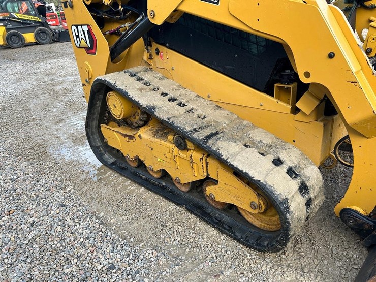 2019-caterpillar-259d3-image-12