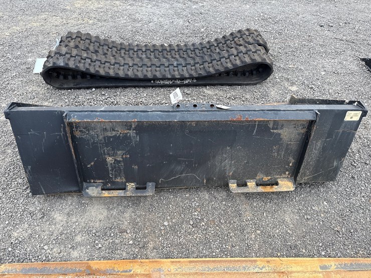 #2036-•-trubilt-66"-skid-steer-smooth-bucket-image-3