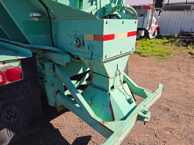 #3410-•-1974-oshkosh-p2025-1e1-plow-truck-image-29